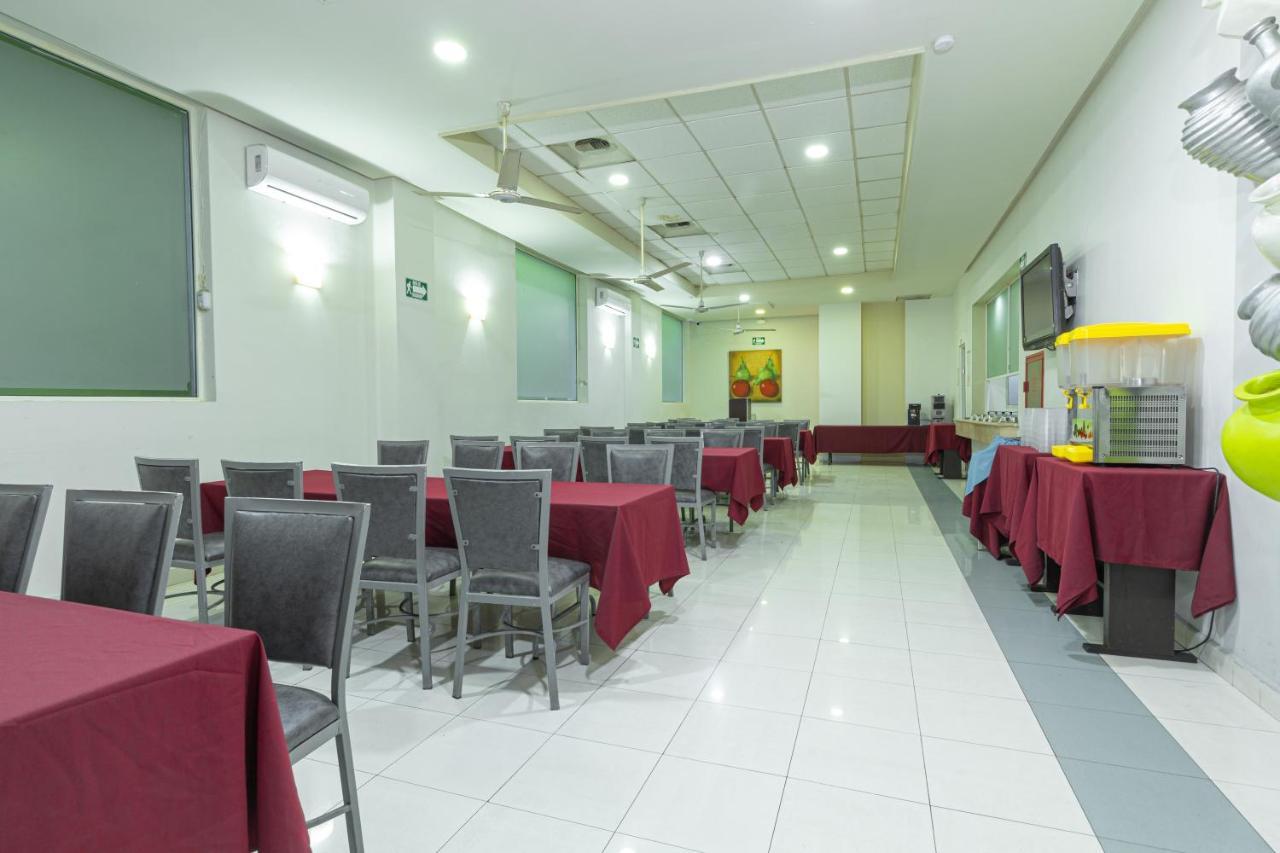 Hotel Plaza Del Arco Express Monterrey Exterior foto